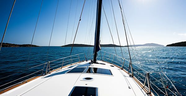 Les voiliers de demain : guide des modèles incontournables